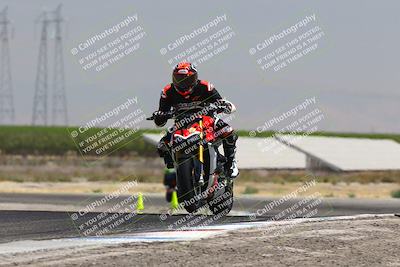 media/Aug-03-2025-TrackDaz (Sun) [[bf4a71acf9]]/C Group/1240pm (Wheelie Bump)/